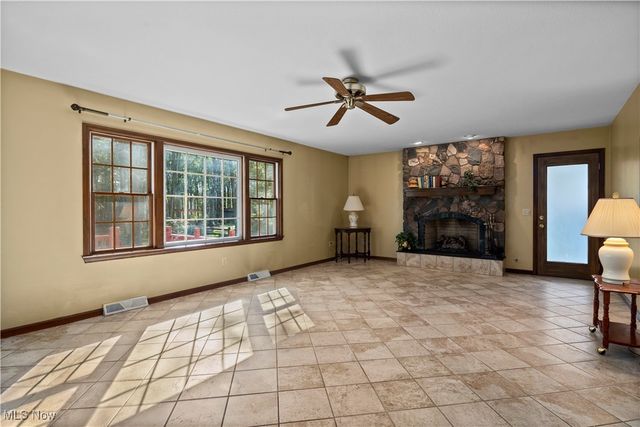 48221 Rice Road, Amherst, OH 44001