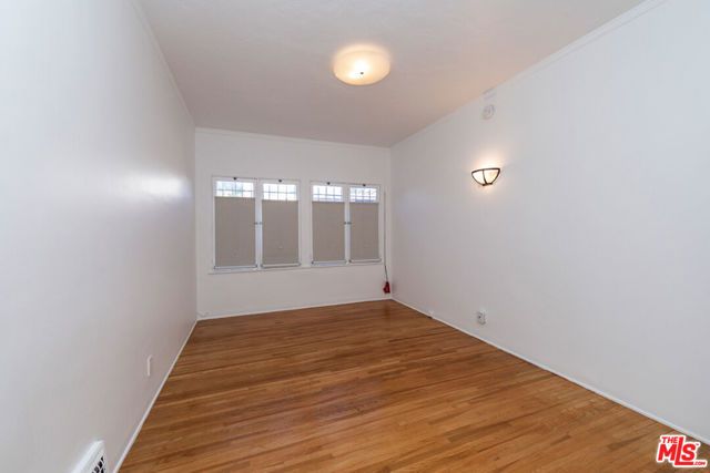 1117 Longwood Place, Los Angeles, CA 90019