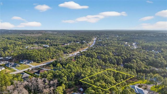 25210 Papillion DR, Bonita Springs, FL 34135