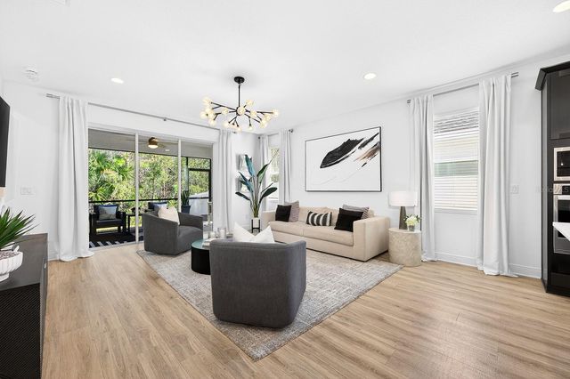 748 TRILLIUM COURT, Debary, FL 32713