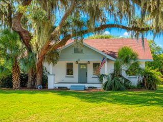 695 LYLE PARKWAY, Bartow, FL 33830