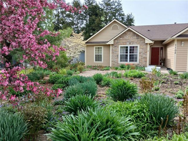1105 Chapel Street, Baldwin City, KS 66006