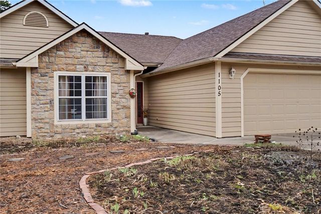 1105 Chapel Street, Baldwin City, KS 66006