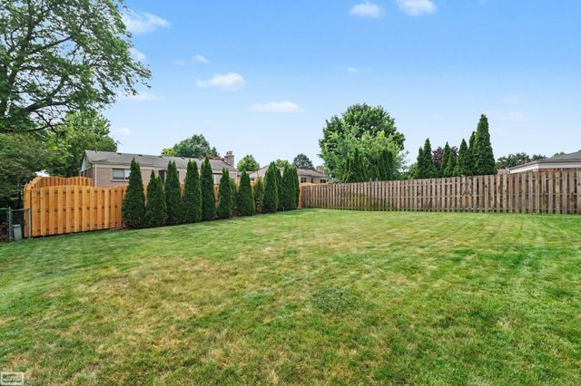 39696 Timberlane Drive, Sterling Heights, MI 48310
