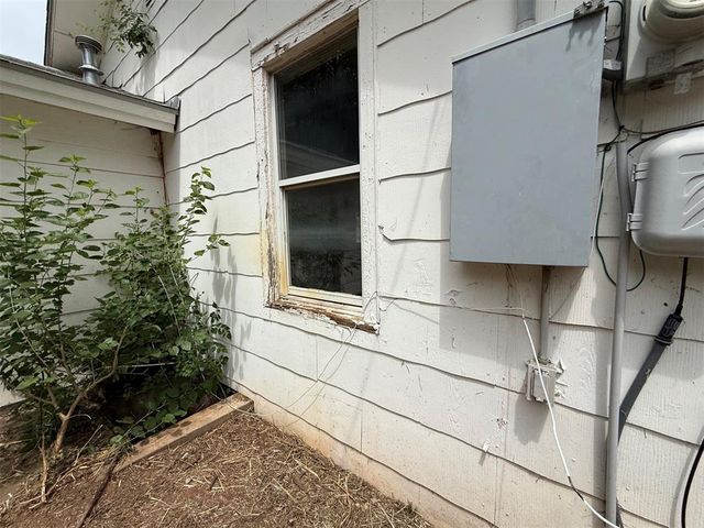 1805 N Kelham Avenue, Oklahoma City, OK 73111
