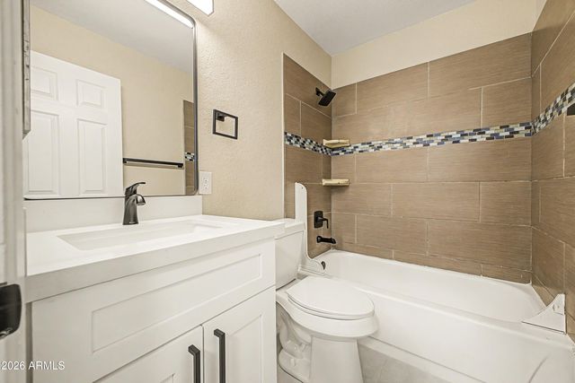 440 E HIDALGO Avenue, Phoenix, AZ 85040