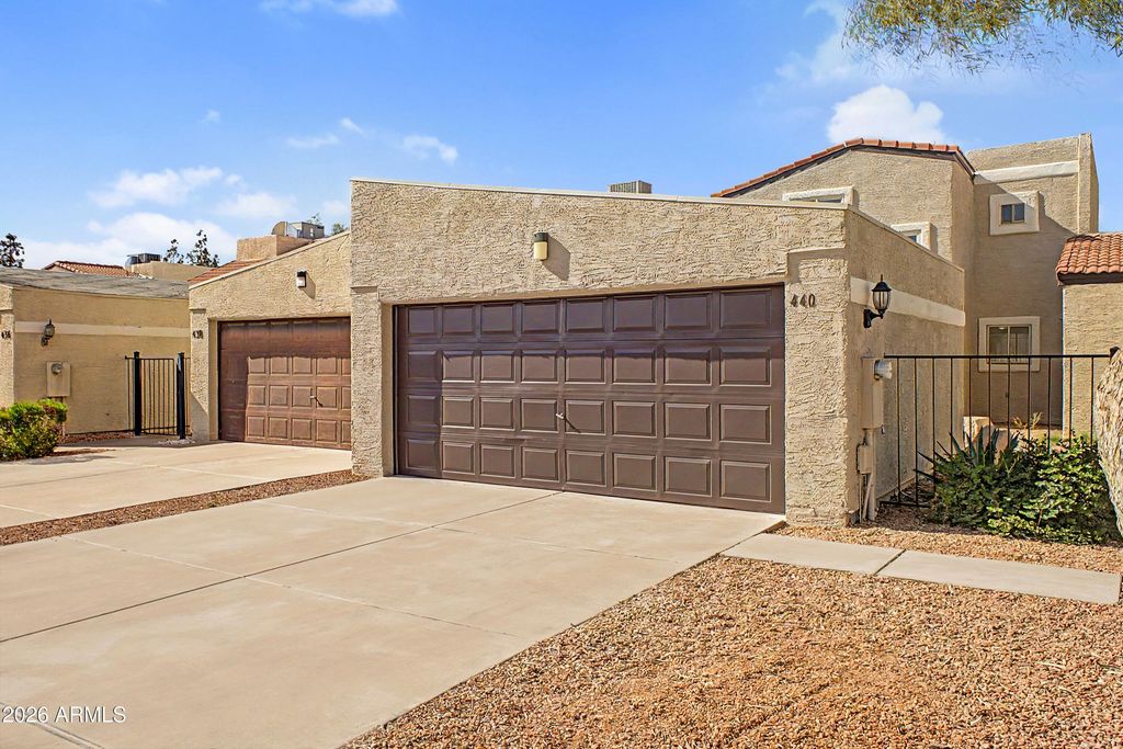 440 E HIDALGO Avenue, Phoenix, AZ 85040