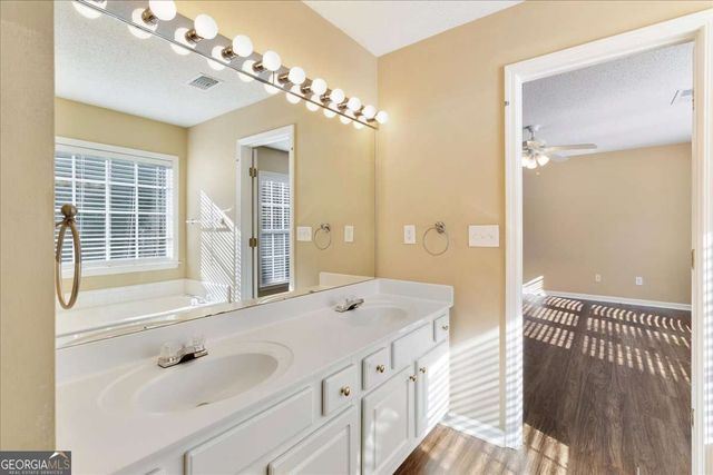 607 Wallnut Hall Trail, Woodstock, GA 30189