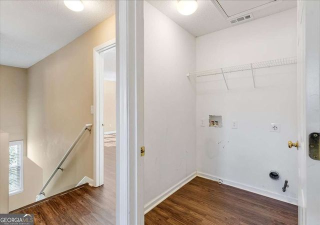 607 Wallnut Hall Trail, Woodstock, GA 30189