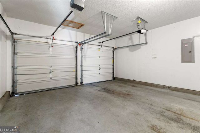 607 Wallnut Hall Trail, Woodstock, GA 30189