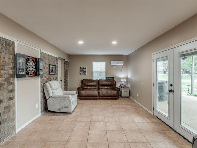 1725 E Washington Avenue, Piedmont, OK 73078