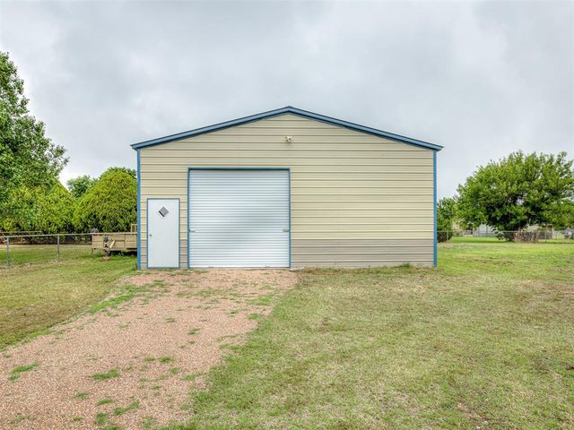 1725 E Washington Avenue, Piedmont, OK 73078