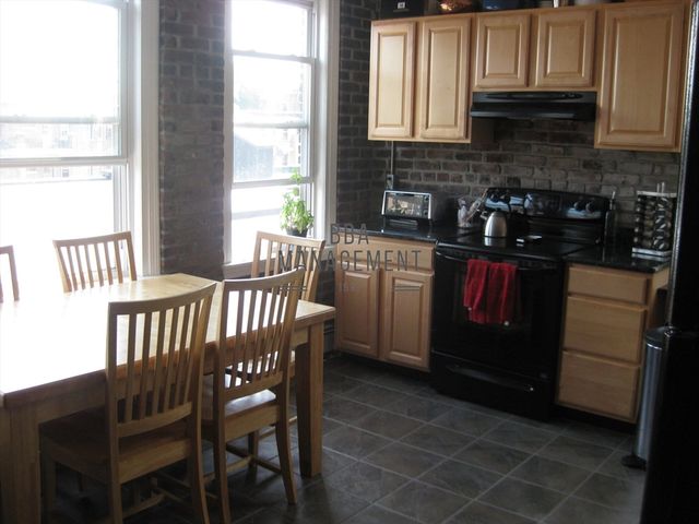 25 Chester Street 5, Boston, MA 02134