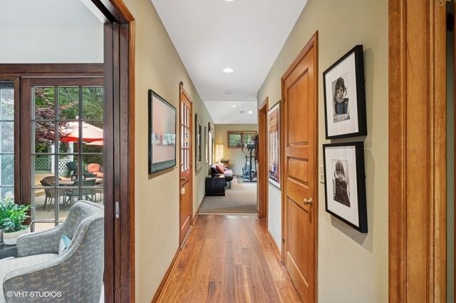 890 Windsor Road, Highland Park, IL 60035