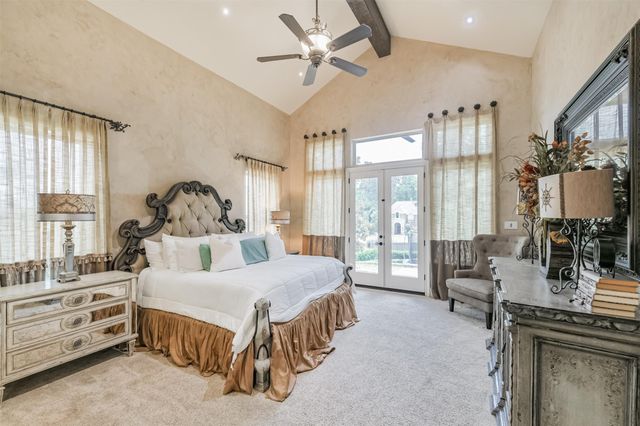 111 Oak Estates Drive, Conroe, TX 77384
