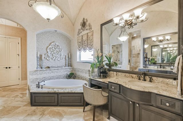 111 Oak Estates Drive, Conroe, TX 77384