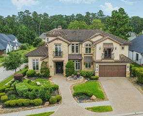111 Oak Estates Drive, Conroe, TX 77384