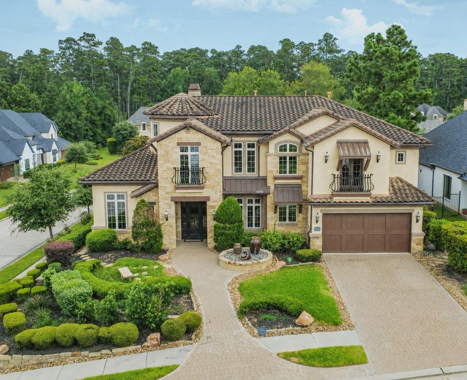 111 Oak Estates Drive, Conroe, TX 77384