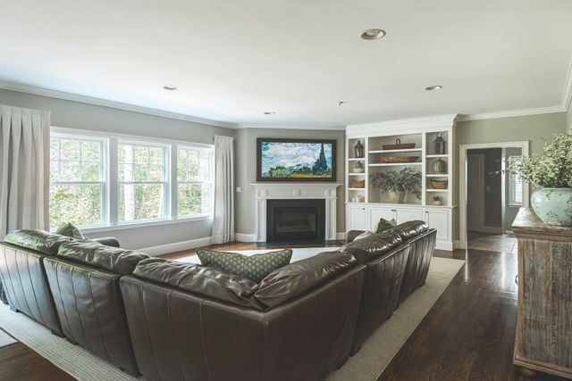 6 Partridgeberry Pl, Ipswich, MA 01938