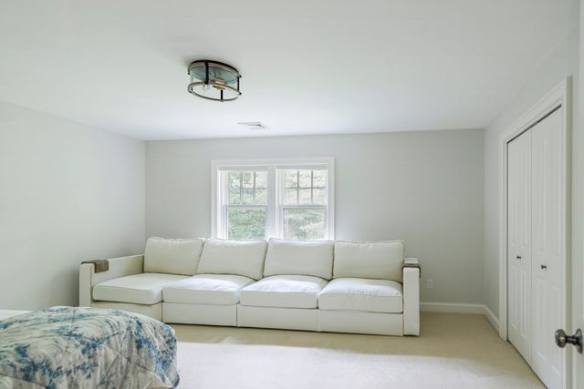 6 Partridgeberry Pl, Ipswich, MA 01938