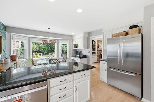 3410 Broeck Pointe Cir, Louisville, KY 40241