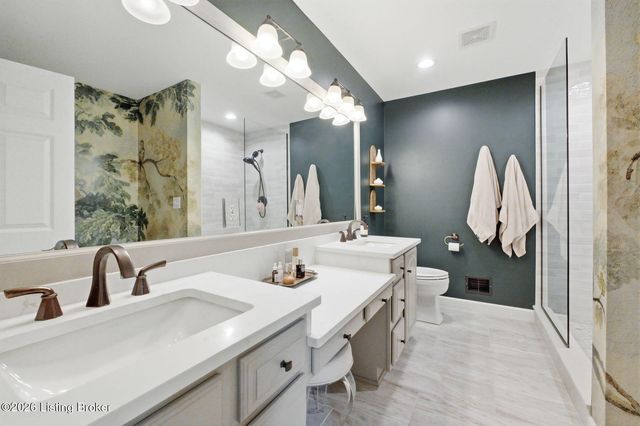 3410 Broeck Pointe Cir, Louisville, KY 40241