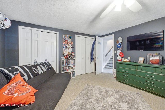 3410 Broeck Pointe Cir, Louisville, KY 40241