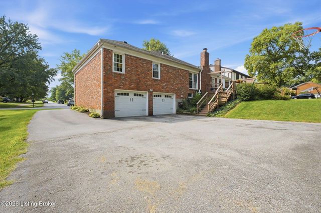 3410 Broeck Pointe Cir, Louisville, KY 40241