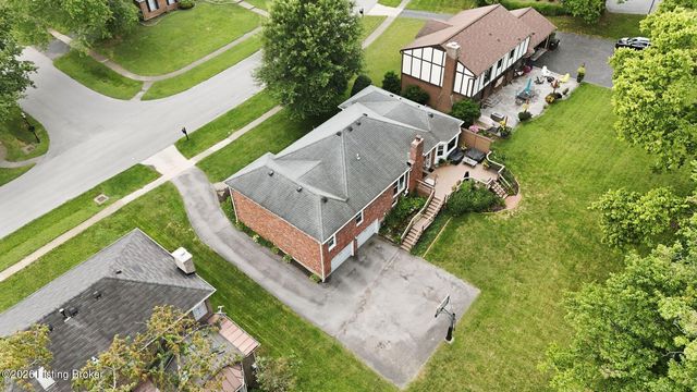 3410 Broeck Pointe Cir, Louisville, KY 40241