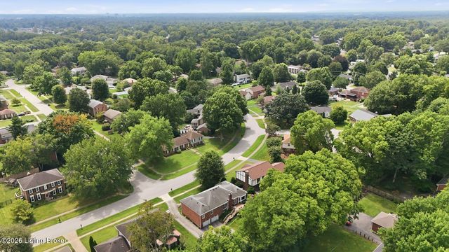 3410 Broeck Pointe Cir, Louisville, KY 40241