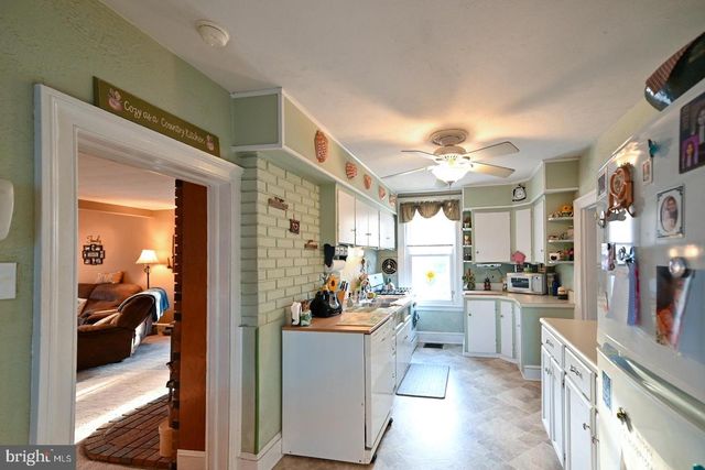 25 CEDAR BROOK RD, Sicklerville, NJ 08081