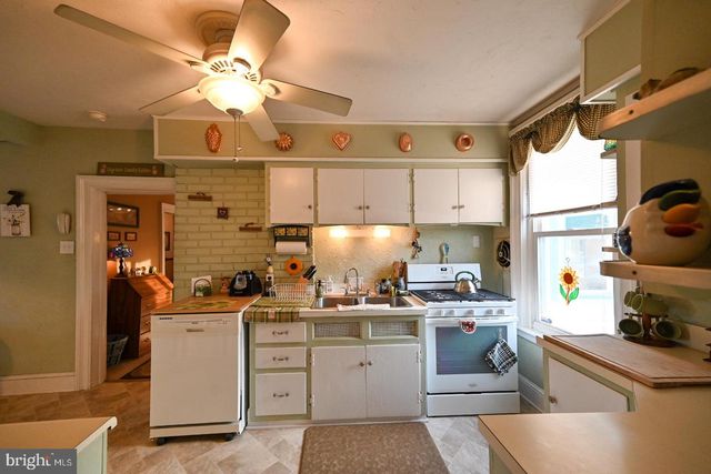 25 CEDAR BROOK RD, Sicklerville, NJ 08081