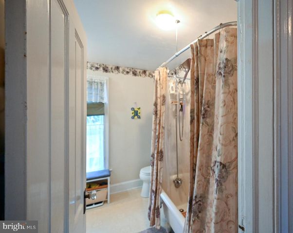 25 CEDAR BROOK RD, Sicklerville, NJ 08081