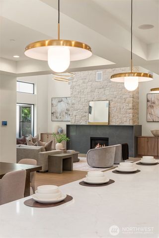 2009 102nd Place SE, Bellevue, WA 98004