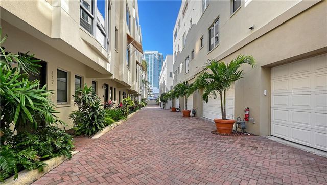 235 COCOANUT AVENUE 117C, Sarasota, FL 34236