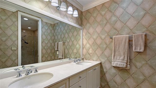 235 COCOANUT AVENUE 117C, Sarasota, FL 34236