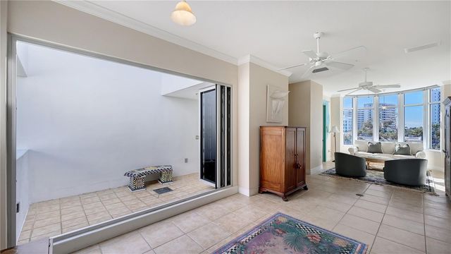 235 COCOANUT AVENUE 117C, Sarasota, FL 34236