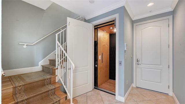 235 COCOANUT AVENUE 117C, Sarasota, FL 34236