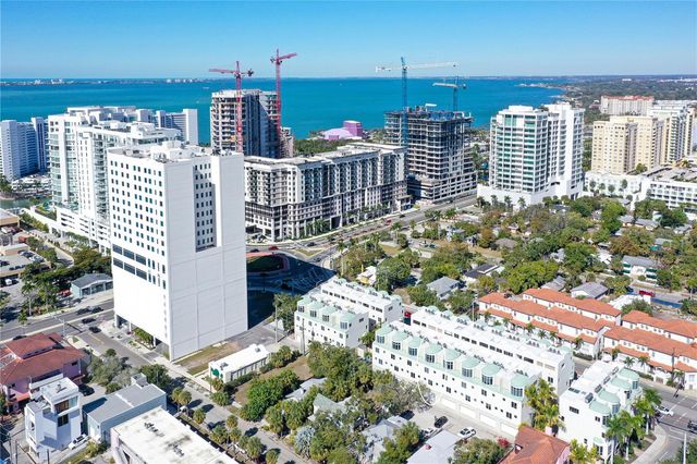 235 COCOANUT AVENUE 117C, Sarasota, FL 34236