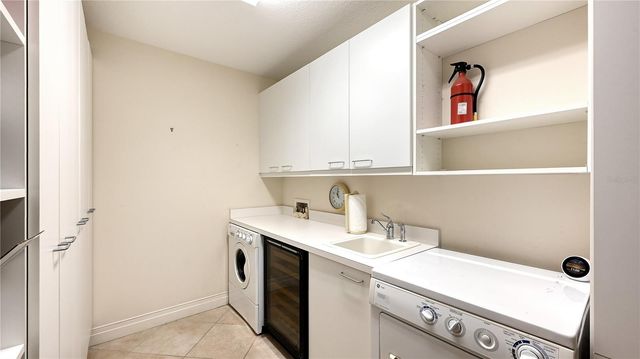 235 COCOANUT AVENUE 117C, Sarasota, FL 34236