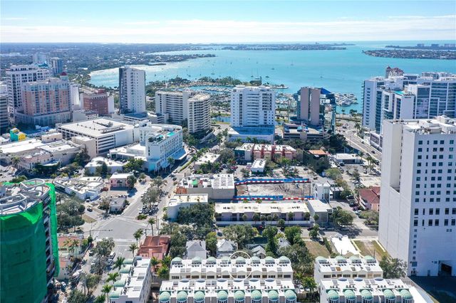 235 COCOANUT AVENUE 117C, Sarasota, FL 34236