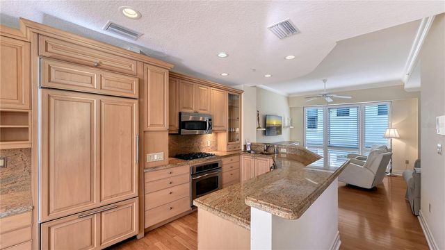 235 COCOANUT AVENUE 117C, Sarasota, FL 34236