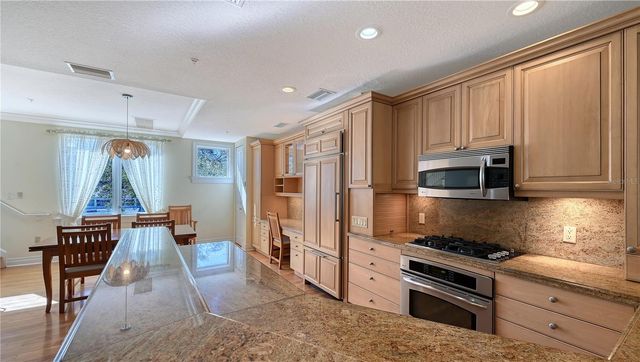 235 COCOANUT AVENUE 117C, Sarasota, FL 34236