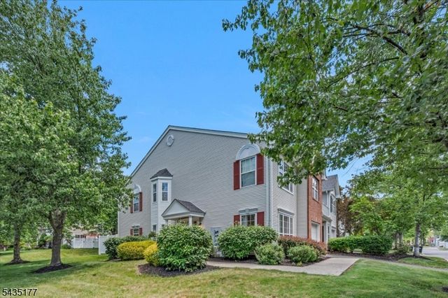 279 Janine Way, Bridgewater Twp., NJ 08807