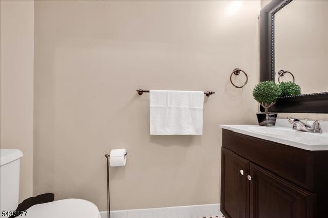 279 Janine Way, Bridgewater Twp., NJ 08807