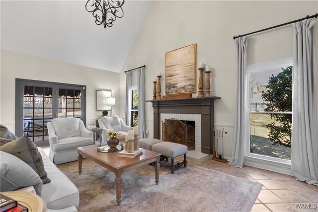 1402 Lexington, Tuscaloosa, AL 35406