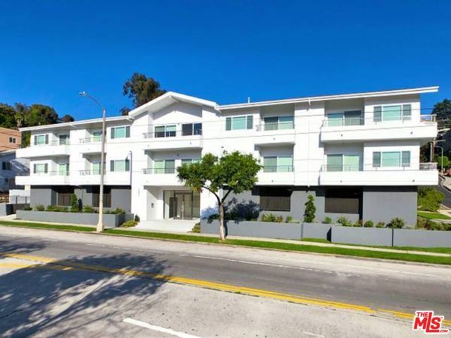 1900 SILVER 201, Los Angeles, CA 90039