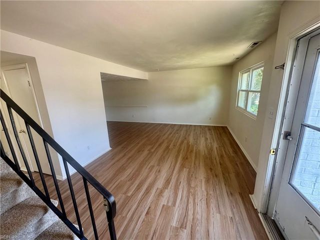 811 Cathedral DR, Virginia Beach, VA 23455