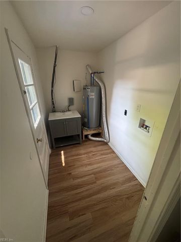811 Cathedral DR, Virginia Beach, VA 23455