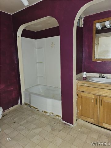 40 Walnut Street, Batavia City, NY 14020